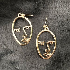 3/$25 Face Earrings l gold